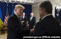 Дональд Трамп и Петр Порошенко в Вашингтоне 21 сентября 2017 года